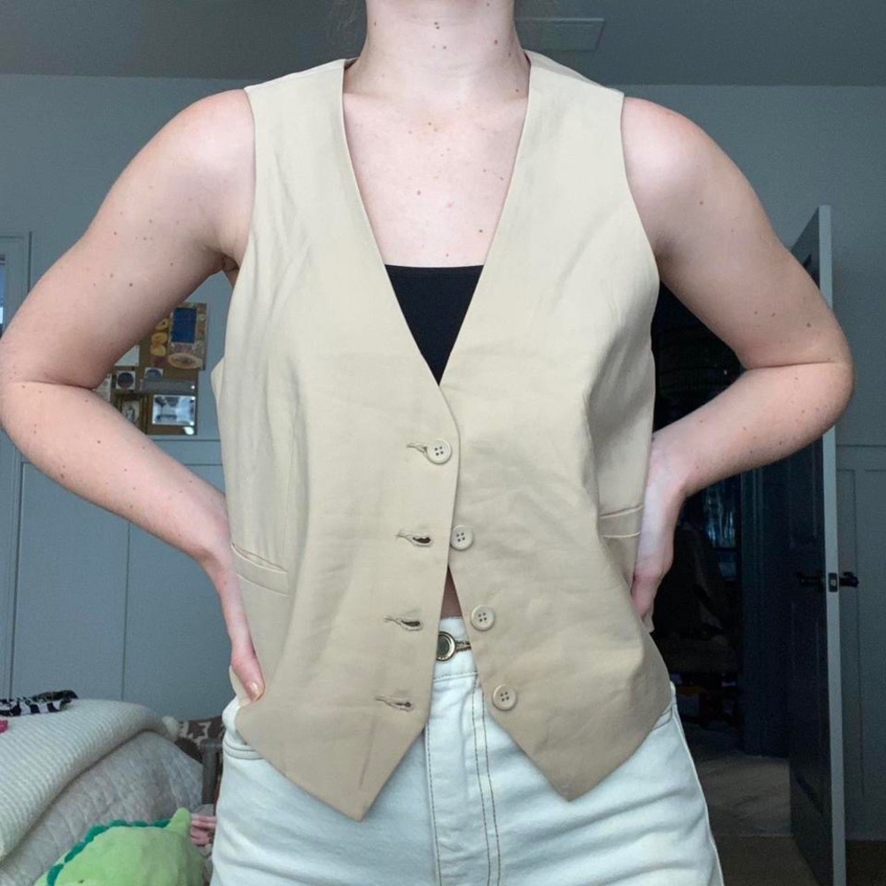 Forever 21 NWT Tan Vest